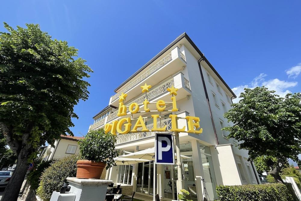 Hotel Pigalle Forte dei Marmi Exterior foto