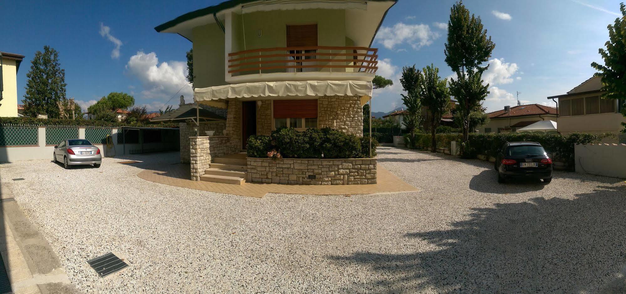 Hotel Pigalle Forte dei Marmi Exterior foto