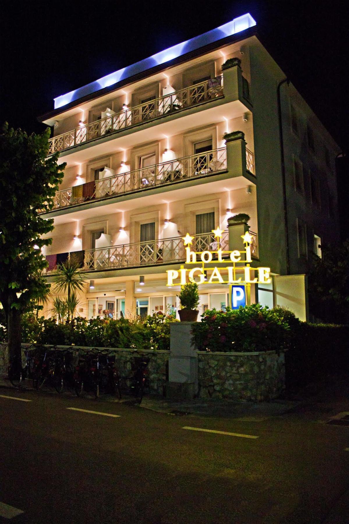 Hotel Pigalle Forte dei Marmi Exterior foto